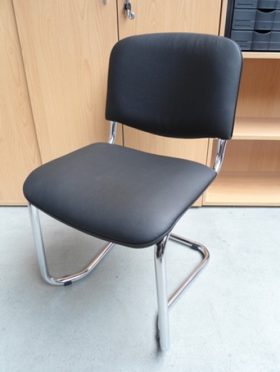 FS Besucherstuhl Lederschwinger