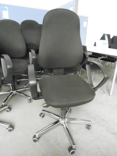 Bürodrehstuhl TS III mit Armlehnen, gebraucht