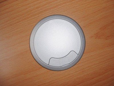 silberfarbene Tischdurchlassdose 