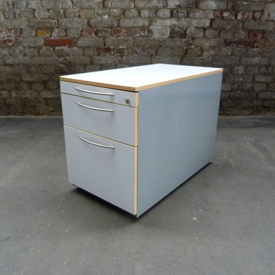 grauer Rollcontainer mit 1 Schublade, 1 Hängeristerschub  und Multiplexkante