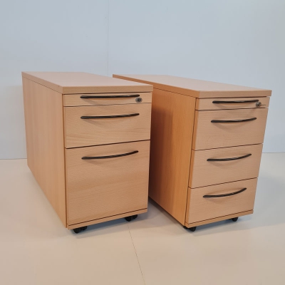 2 Rollcontainer in Buche Dekor mit verschiedenen Schüben oder Hängeregister in Buche Dekor