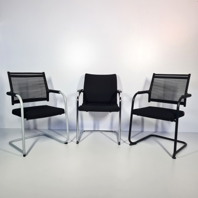 Freischwinger Einzelstücke