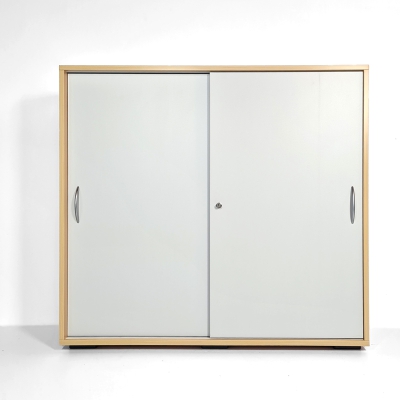 Schiebetürenschrank lichtgrau und Ahorn, 3 Ordnerhöhen