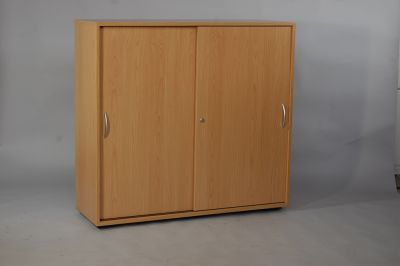 Schiebetürenschrank in Buche und 3 Ordnerhöhen