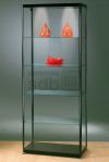 Glasvitrine mit einer T&uuml;re, schwarzem Rahmen, 4 Einlegeb&ouml;den und LED-Beleuchtung