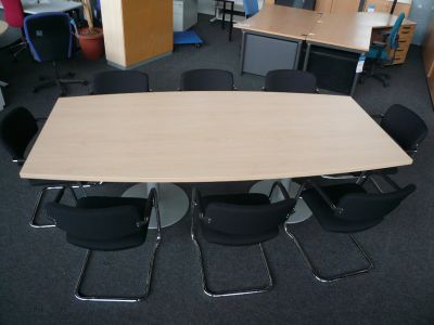 Konferenztisch XP Bootsform  250 x 120 cm mit Säulenfüßen