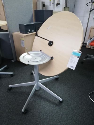 Rollbarer Tisch mit abklappbarer Tischplatte von Werndl, gebraucht